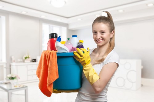 Room-by-room deep cleaning planning checklist